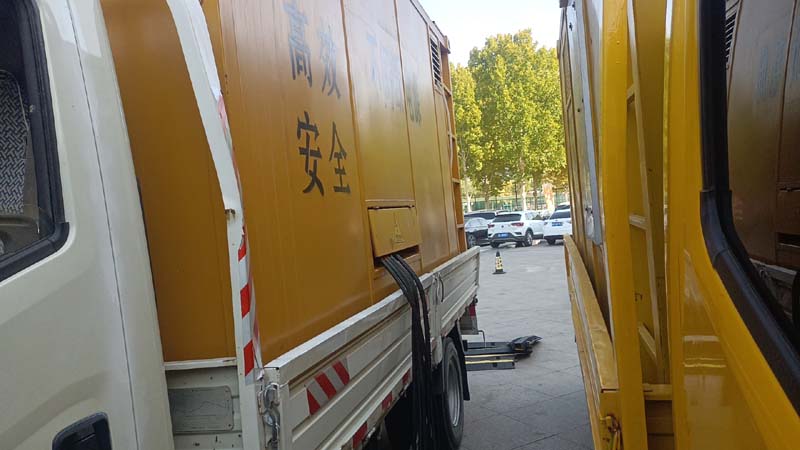 双台子如何判断柴油发电机组和UPS电源的切换时间是否符合要求？