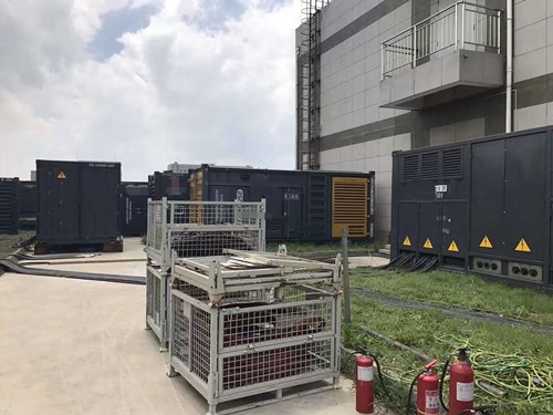 双台子除了定期检查，还有哪些方法可以及时发现接触式转速表探头的磨损？
